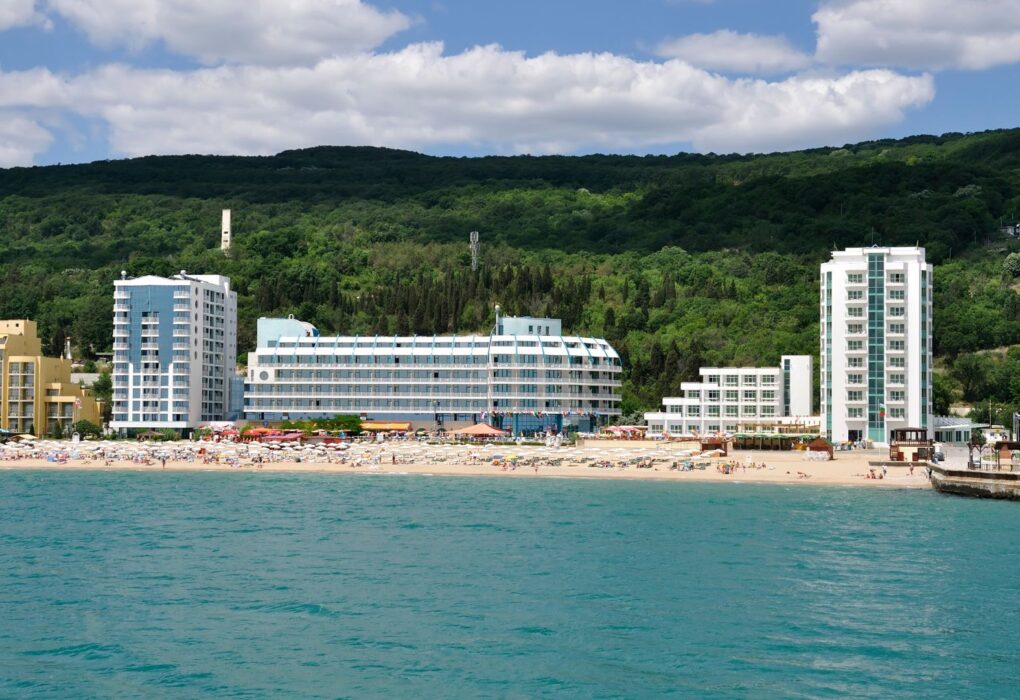 Златни пясъци