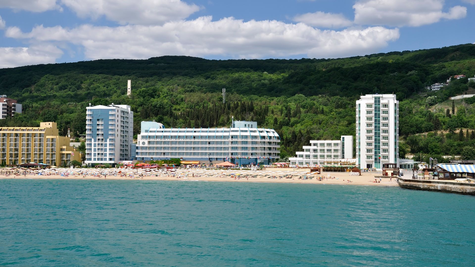 Златни пясъци
